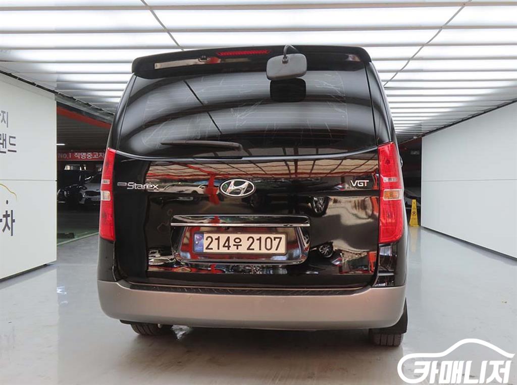 Hyundai Starex The New Grand Starex 2WD Urban 9-Seater thumbnail 3