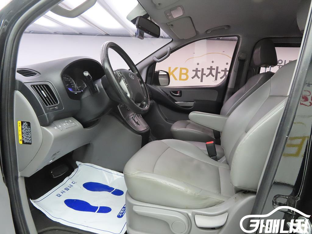 Hyundai Starex The New Grand Starex 2WD Urban 9-Seater thumbnail 5