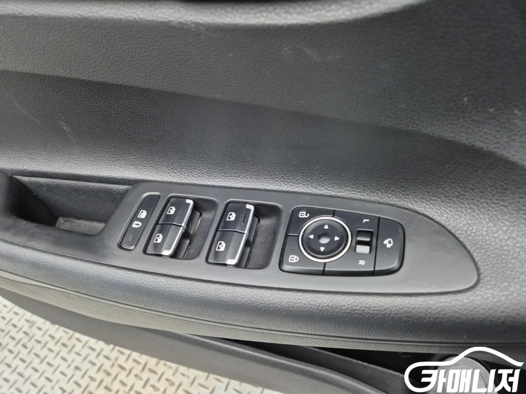 Hyundai Grandeur The New Grandeur IG Hybrid Premium thumbnail 18