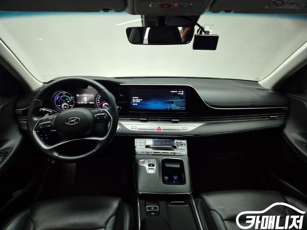 Hyundai Grandeur The New Grandeur IG Hybrid Premium thumbnail 5