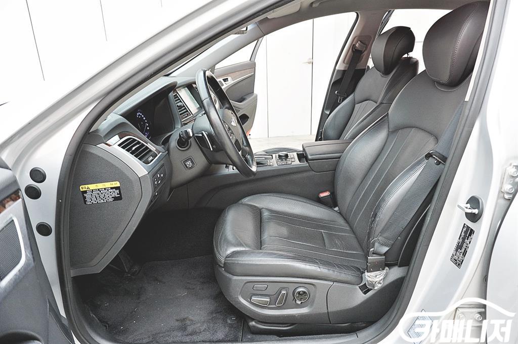 Hyundai Genesis GenesisDH G330 Premium AWD thumbnail 5