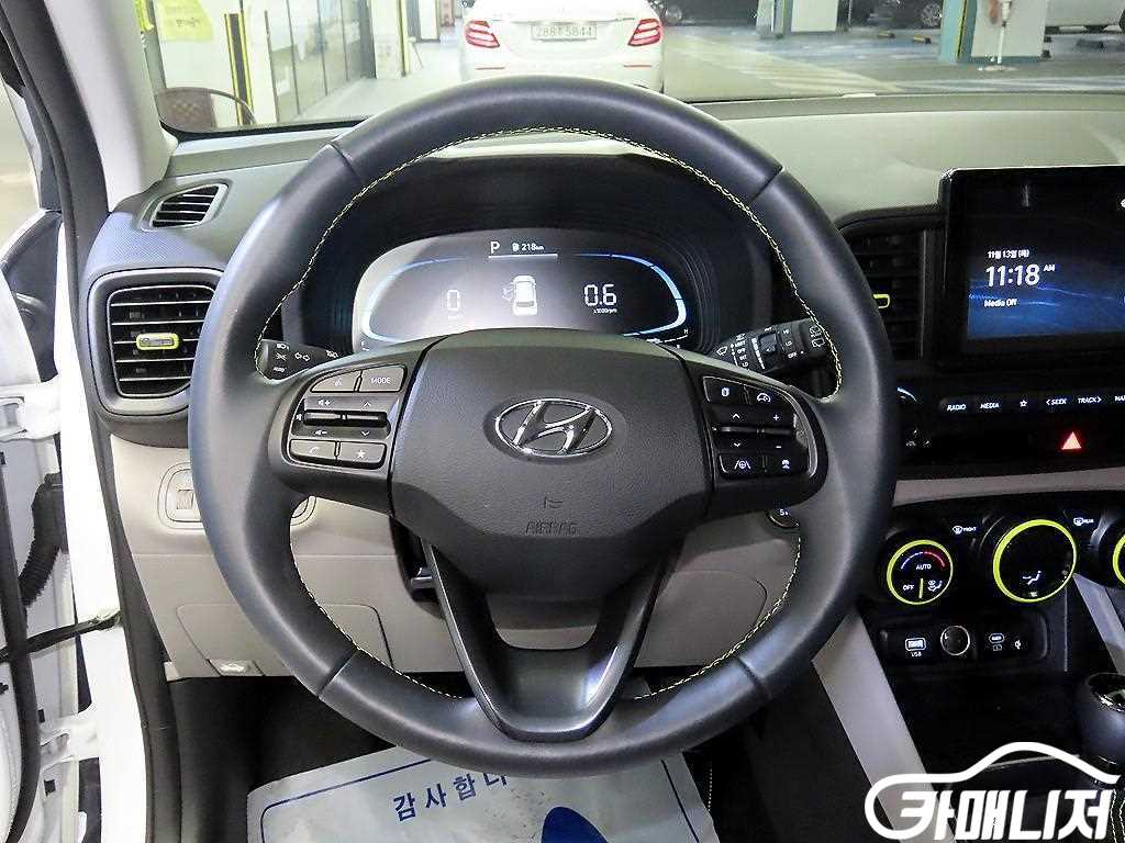 Hyundai Venue BeNew 1.6 Peulreokseu thumbnail 8