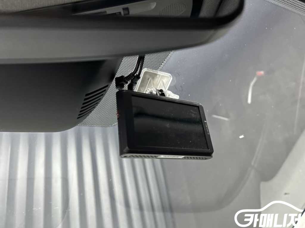 Hyundai Santa Fe The New Santa Fe Gasoline 2.5T 2WD Prestige thumbnail 13