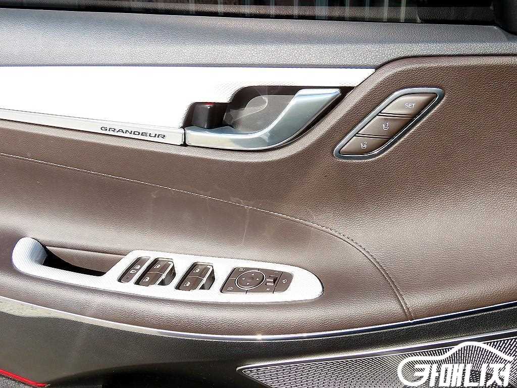 Hyundai Grandeur The New Grandeur IG Hybrid Exclusive thumbnail 12