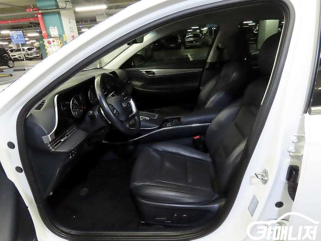 Hyundai Grandeur The New Grandeur IG Hybrid Premium Choice thumbnail 6