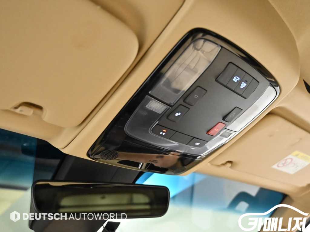 Hyundai Staria 2WD Diesel Cargo Modern thumbnail 19