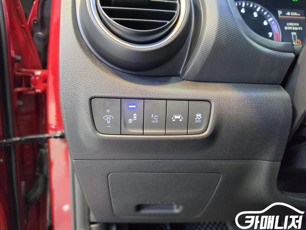 Hyundai Kona 1.6 Turbo 4WD thumbnail 15