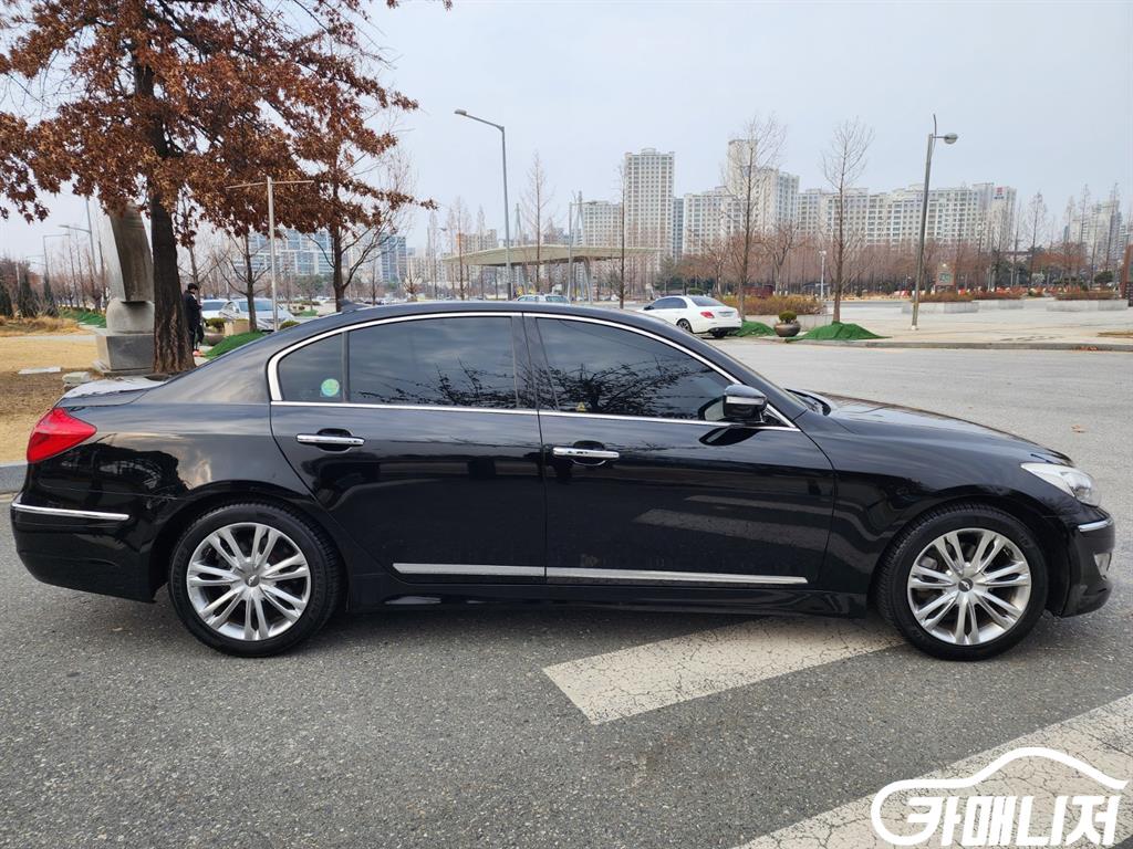 Hyundai Genesis BH330 LUXYRY thumbnail 7