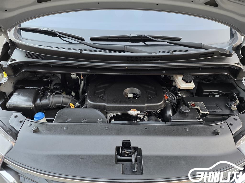 Hyundai Starex The New Grand Starex 2WD Wagon 12-Seater thumbnail 15