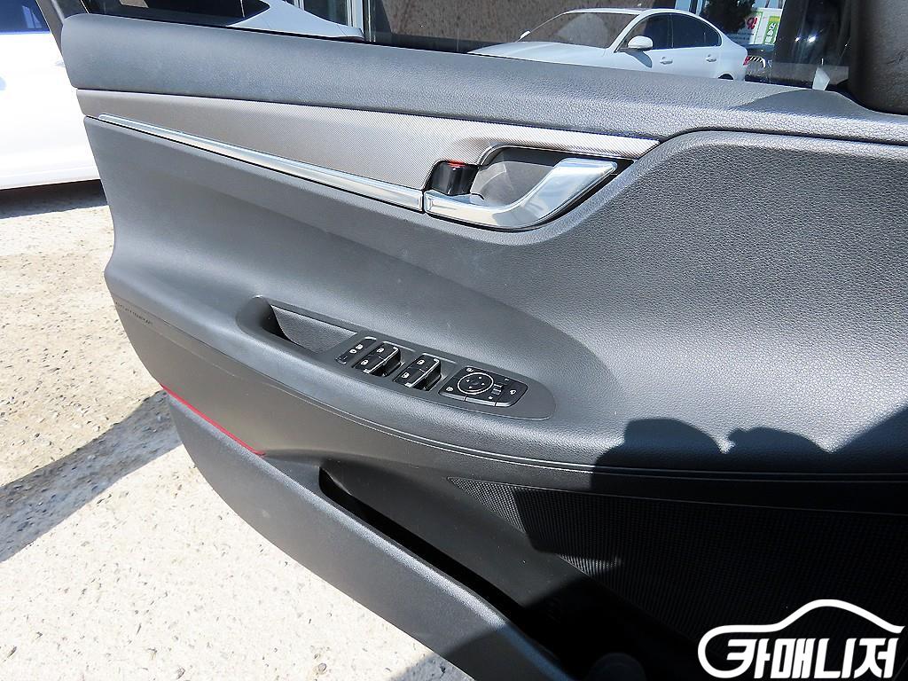 Hyundai Grandeur The New Grandeur IG 2.5 Premium Choice thumbnail 11