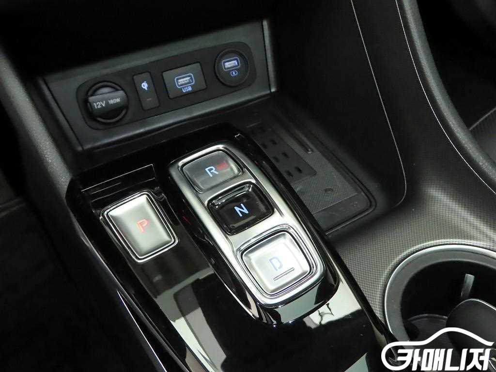 Hyundai Sonata 2.0 Premium Family thumbnail 10