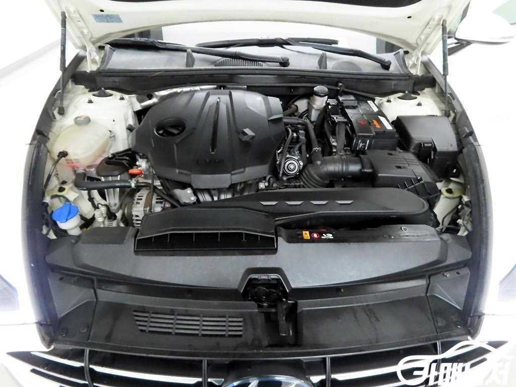 Hyundai Sonata 2.0 Premium Family thumbnail 20