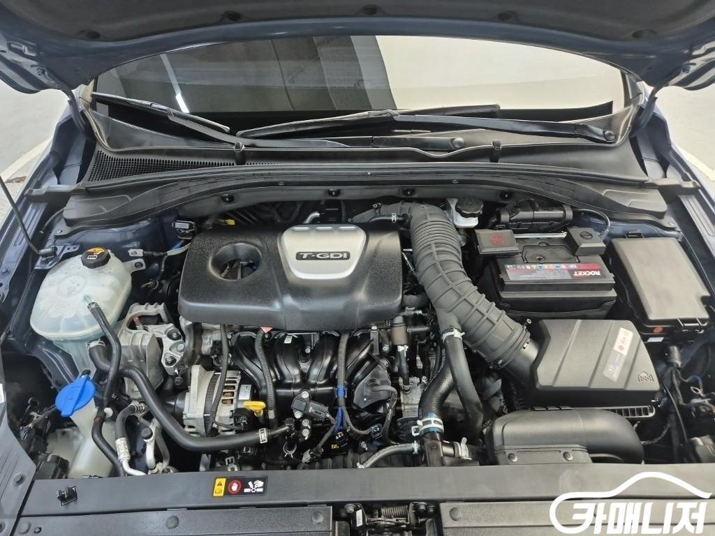 Hyundai i30 1.6 Turbo thumbnail 5