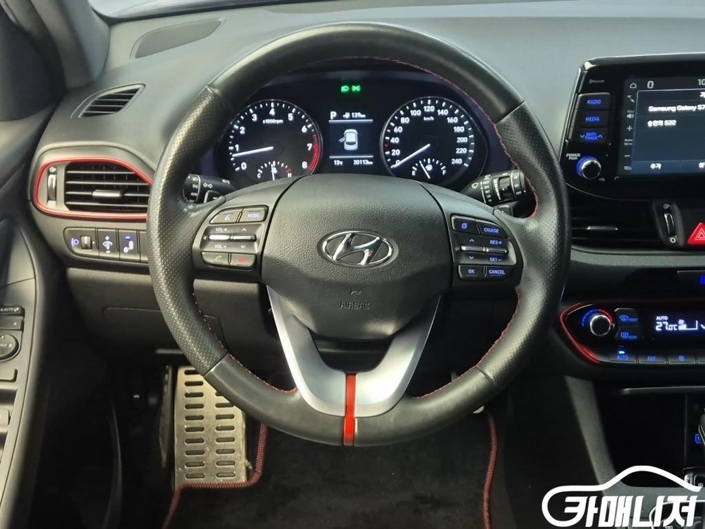 Hyundai i30 1.6 Turbo thumbnail 9