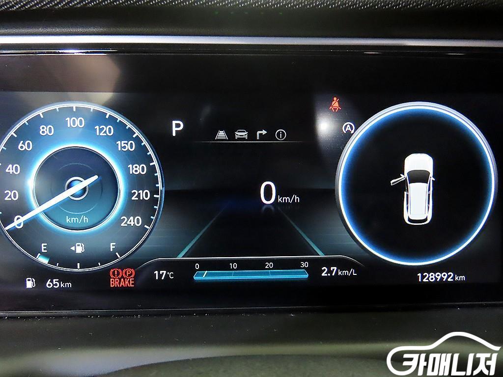 Hyundai Tucson Diesel 2.0 2WD Inspiration thumbnail 9