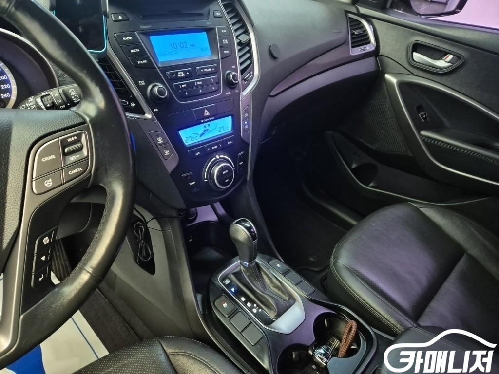 Hyundai Santa Fe Santa Fe DM Diesel 2WD 2.0 Premium thumbnail 6