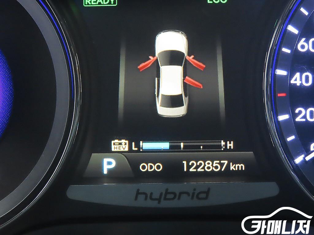 Hyundai Grandeur Grandeur HG Hybrid PREMIUM thumbnail 6