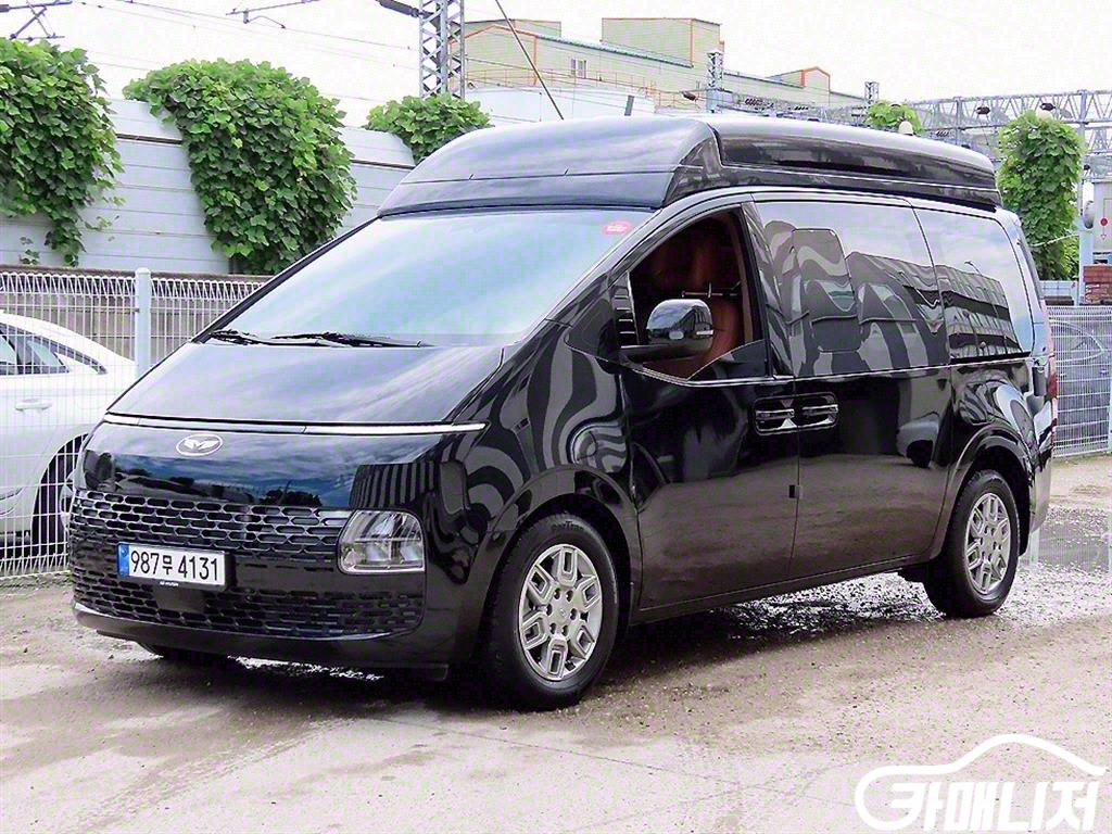 Hyundai Staria Camper thumbnail 2