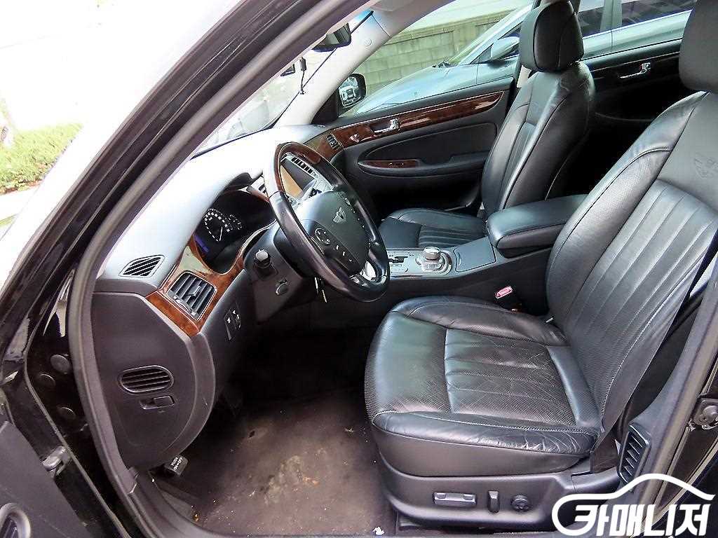 Hyundai Genesis BH330 GRAND thumbnail 5