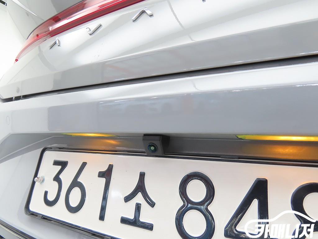 Hyundai Avante Avante Hybrid Modern thumbnail 18