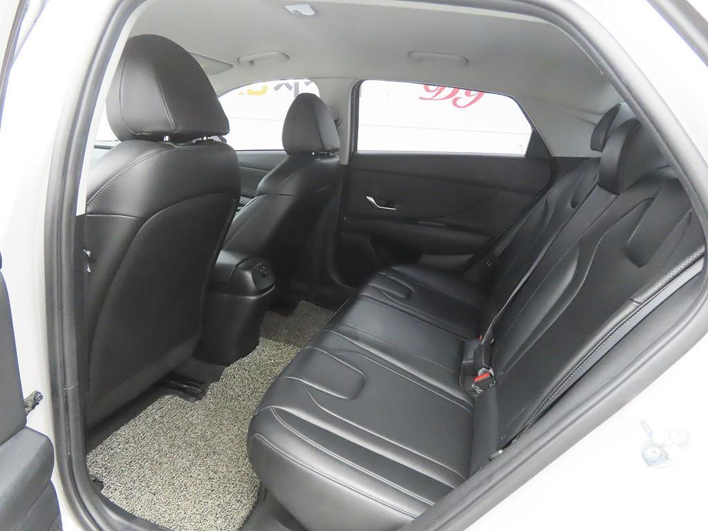 Hyundai Avante Avante Hybrid Modern thumbnail 6