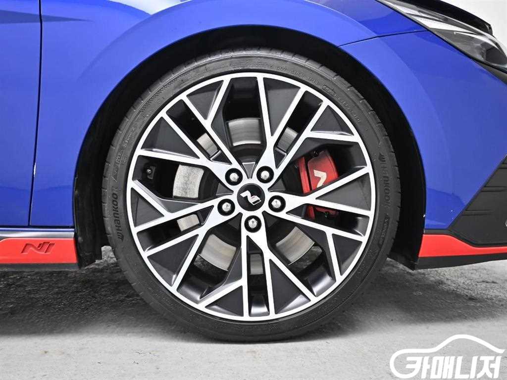 Hyundai Avante 2.0 N thumbnail 5