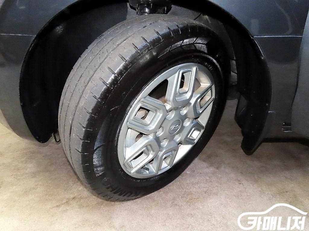 Hyundai Staria 2WD Diesel Cargo Modern thumbnail 20