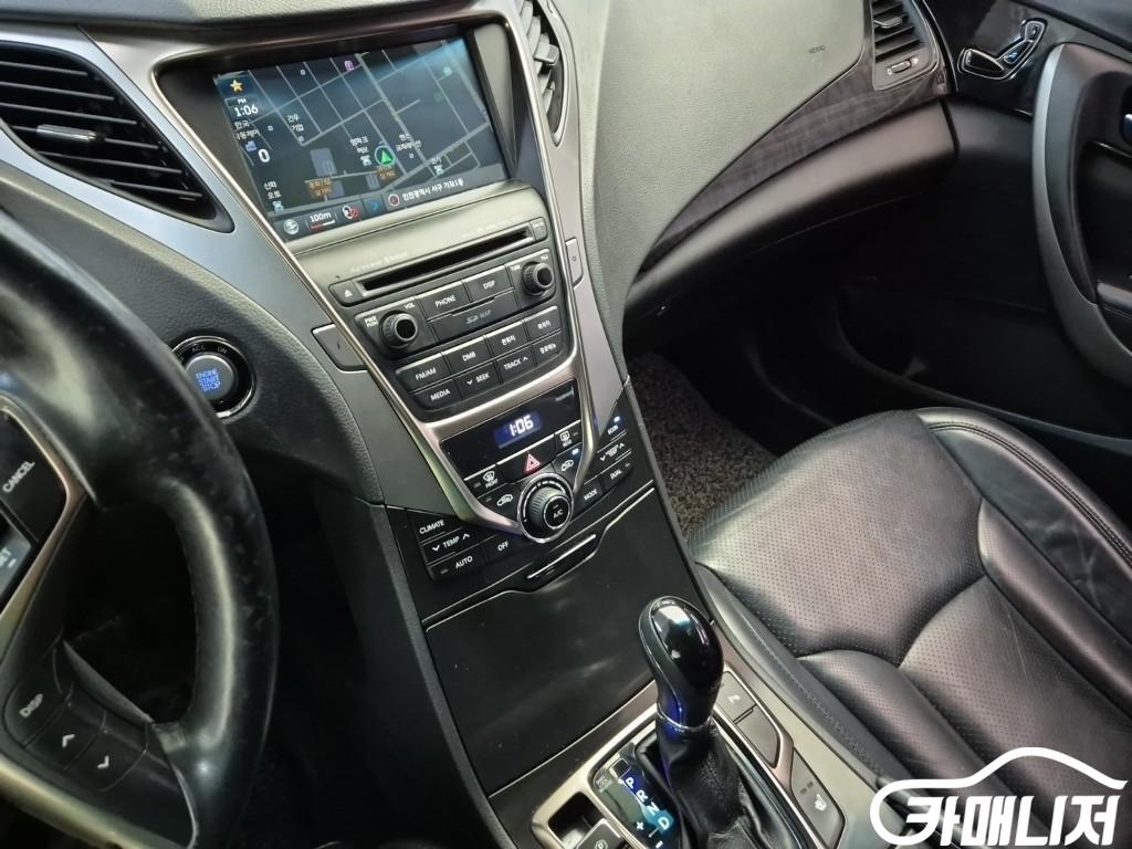 Hyundai Grandeur Grandeur HG Hybrid PREMIUM thumbnail 10