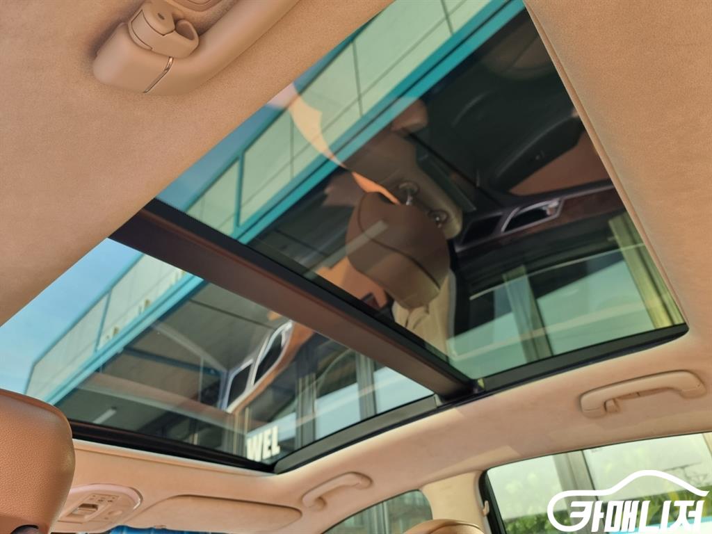 Hyundai Genesis GenesisDH G380 Painiseuteu Edition AWD thumbnail 19