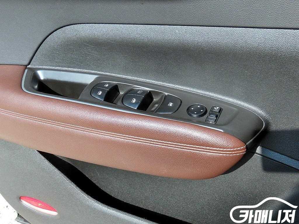 Renault Korea QM6 Diesel 2WD RE thumbnail 11