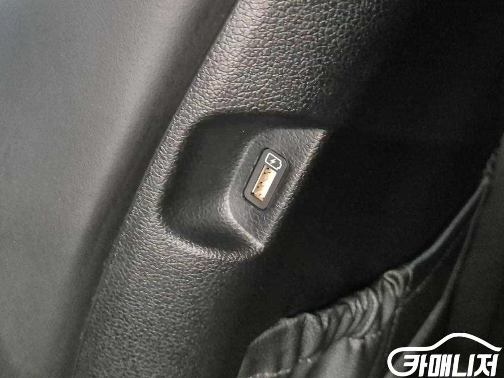 Hyundai Palisade Diesel 2.2 2WD thumbnail 19