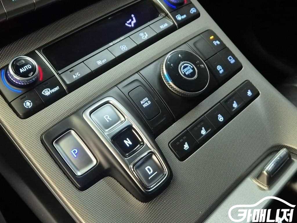 Hyundai Palisade Diesel 2.2 2WD thumbnail 8