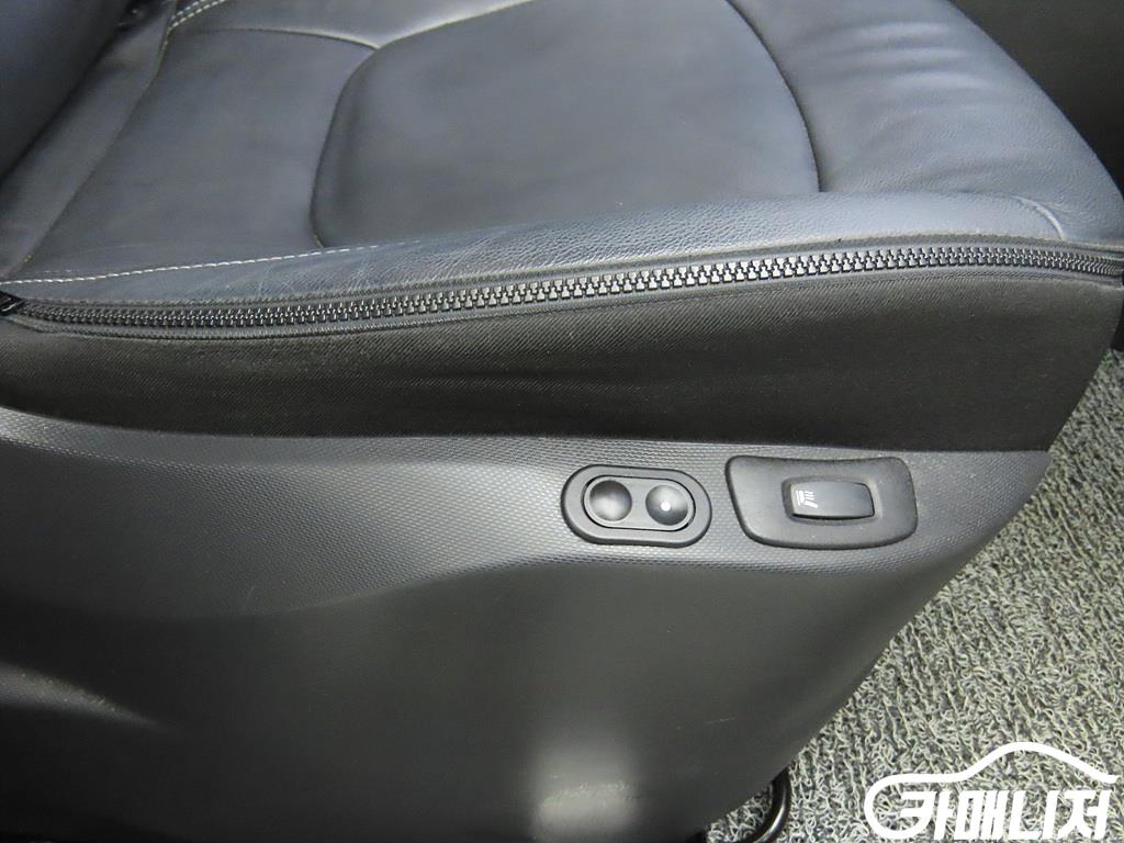 Renault Korea QM3 Diesel 1.5 RE Signature thumbnail 16