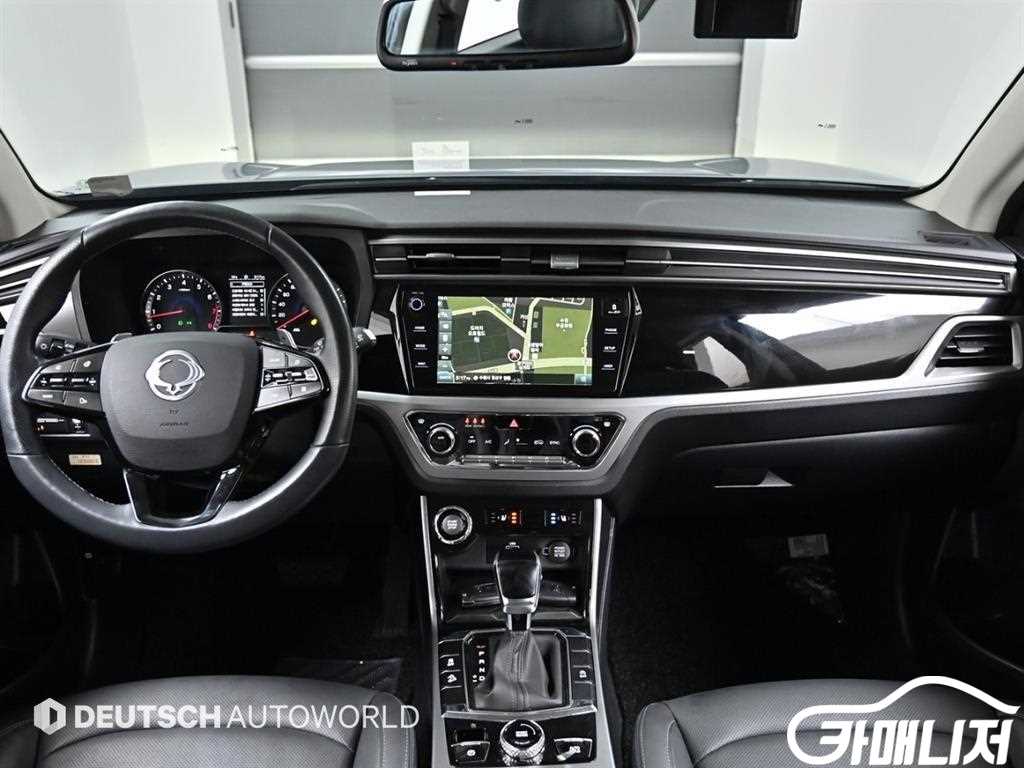 KG Mobility Korando ByutipulKorando 2WD Gasoline 1.5 C7 thumbnail 7