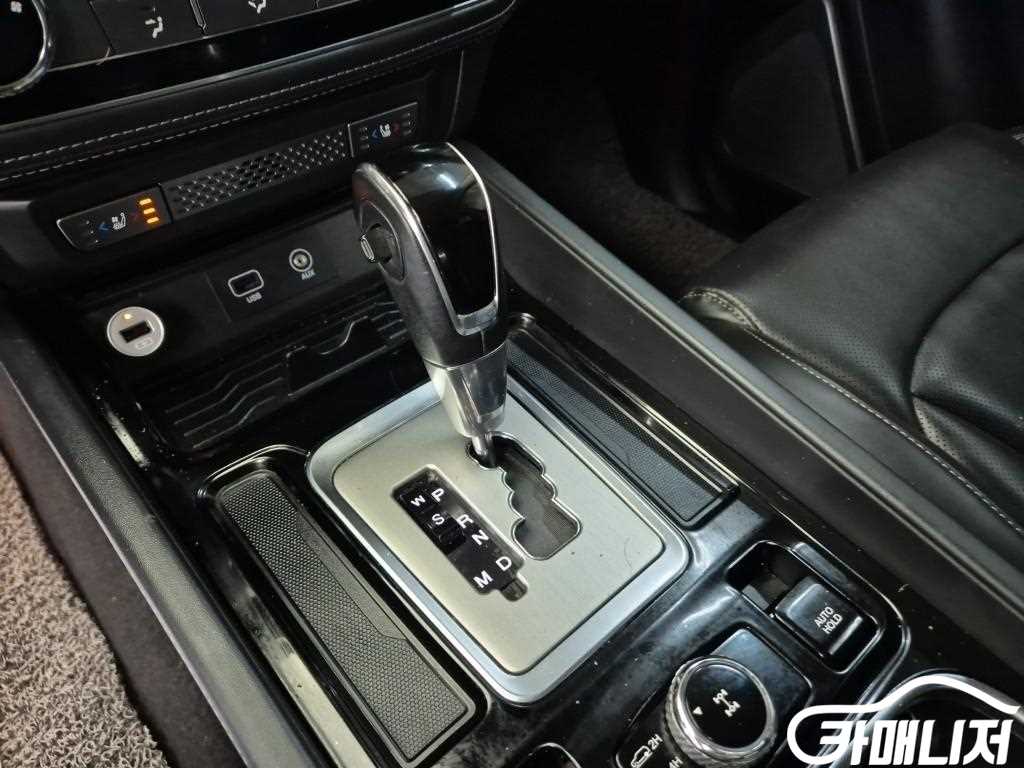 KG Mobility Rexton G4 Rexton Diesel 2.2 4WD thumbnail 8