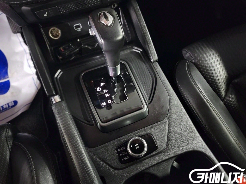 KG Mobility Rexton Rexton Sports Khan Diesel 2.2 4WD thumbnail 15