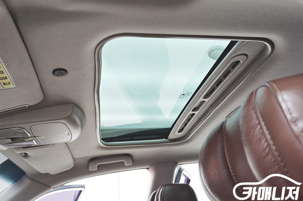 KG Mobility Rexton Rexton W 2.2 4WD RX7 thumbnail 7