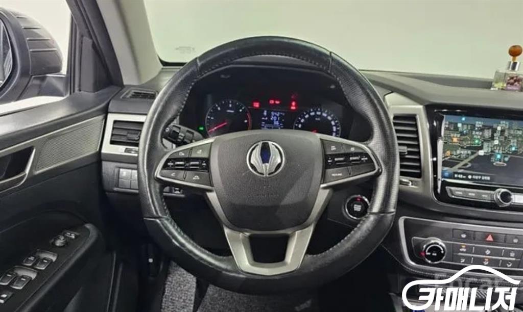 KG Mobility Rexton Rexton Sports 2WD Diesel 2.2 thumbnail 9