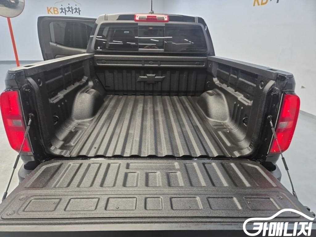 Chevrolet Colorado Rieol New Colorado 3.6 Z71-X Mideunait 4WD thumbnail 18