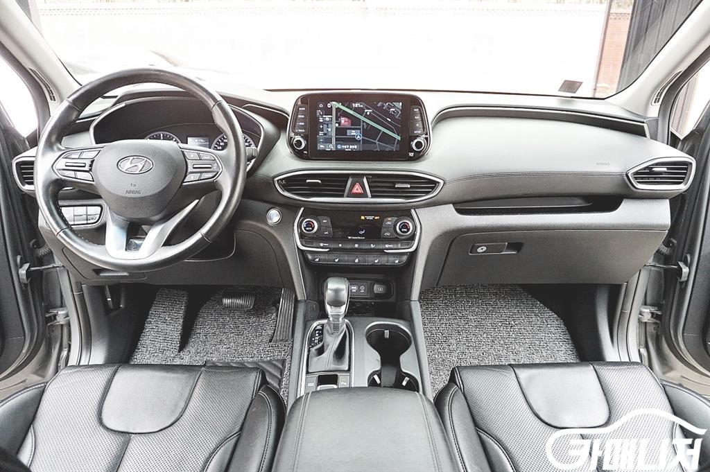 Hyundai Santa Fe Santa Fe TM Diesel 2.0 2WD thumbnail 9