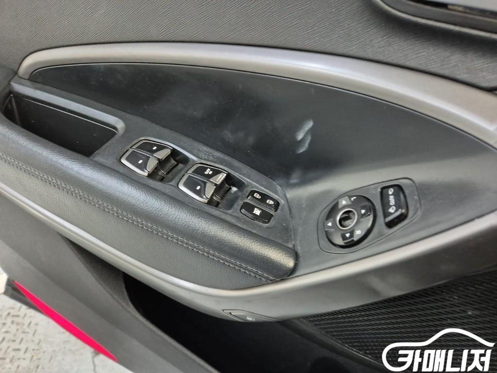 Hyundai Santa Fe Santa Fe DM Diesel 4WD 2.0 Premium thumbnail 18