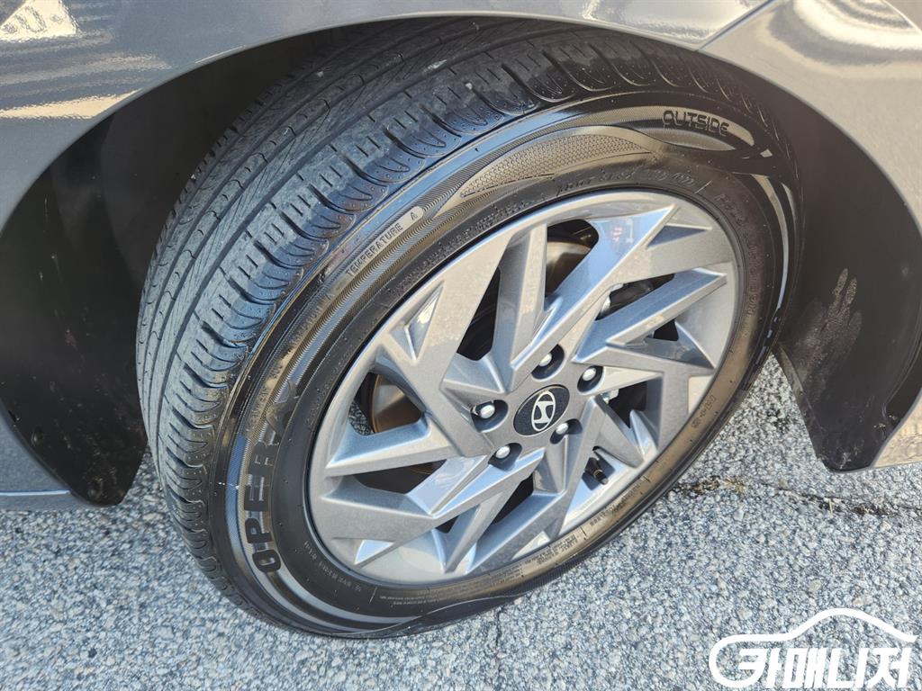 Hyundai Avante The New Avante 1.6 Gasoline thumbnail 19