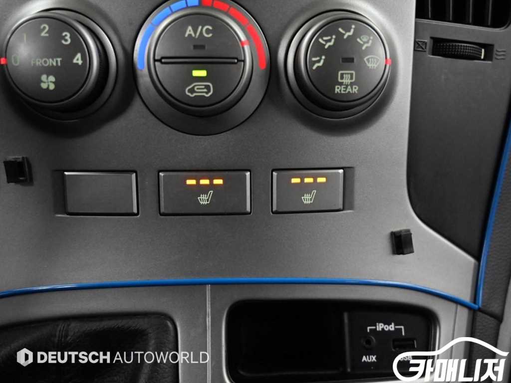 Hyundai Starex Grand Starex Van 5-Seater thumbnail 17