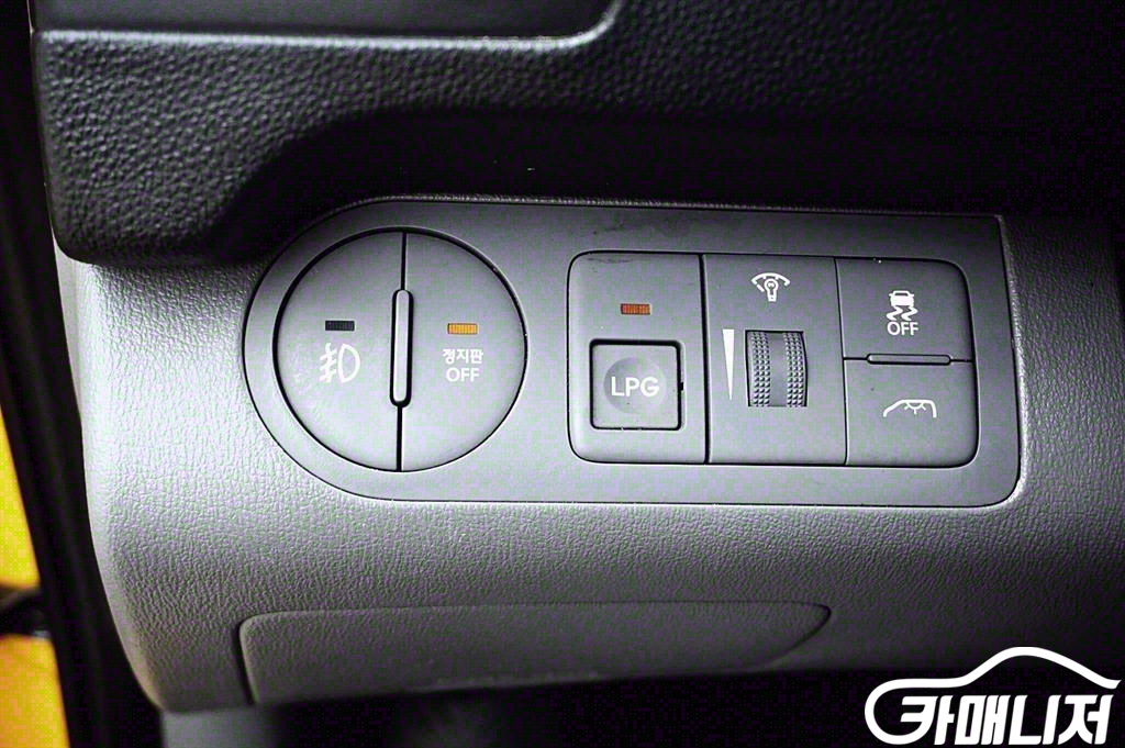 Hyundai Starex The New Grand Starex Child Safety Vehicle LPi thumbnail 17