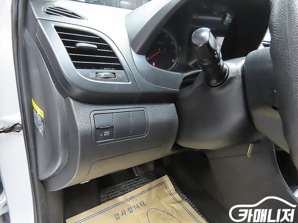 Hyundai Accent AccentFacelift 1.6GDI Premier thumbnail 12