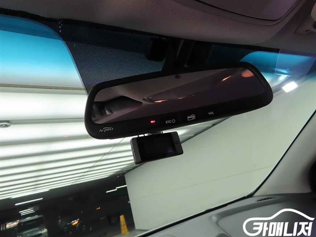 Hyundai Santa Fe Santa Fe DM Diesel 2WD 2.0 Exclusive thumbnail 12