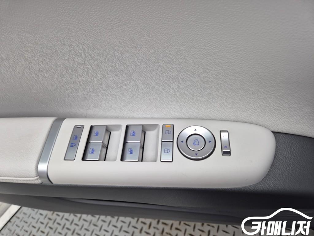 Hyundai Grandeur Grandeur Hybrid Premium thumbnail 18