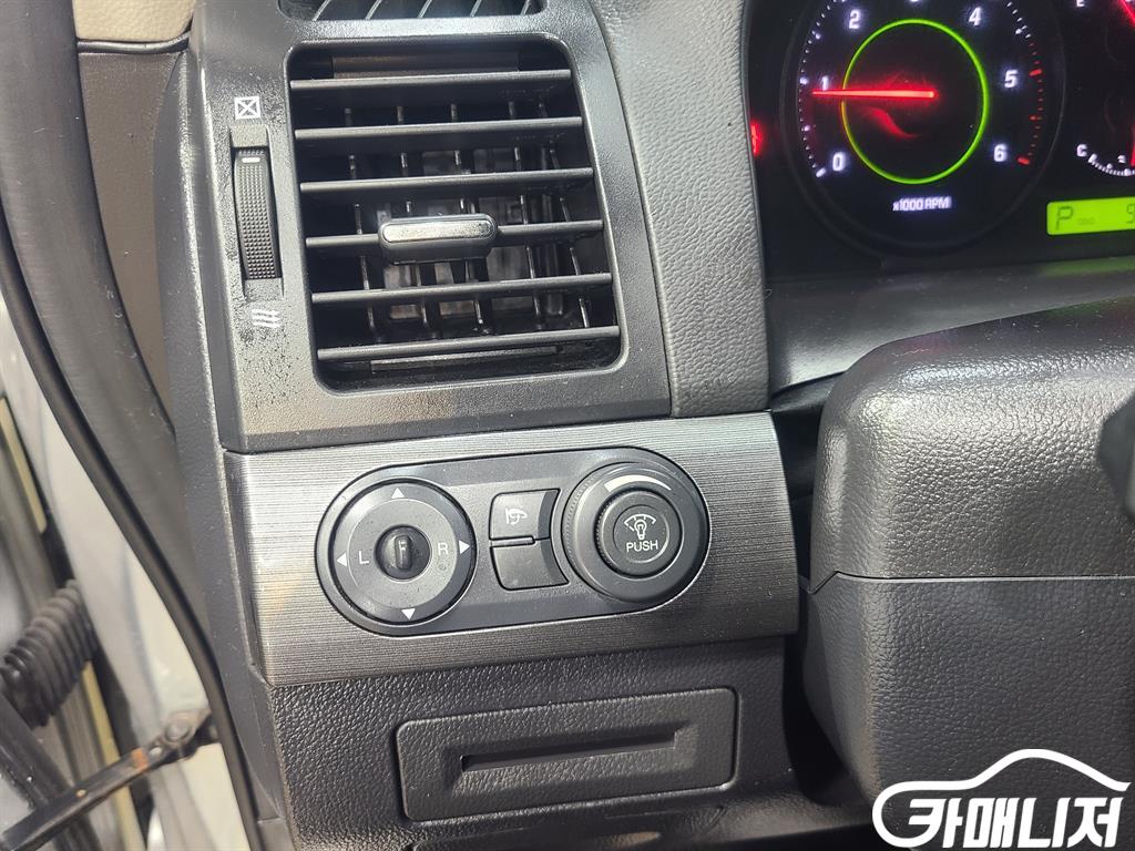 Daewoo Winstorm 7-Seater 2WD thumbnail 18