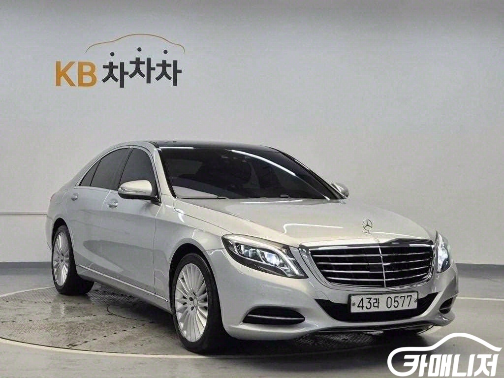 Mercedes-Benz S-Class S-Class-W222 S 350 d 4MATIC thumbnail 4