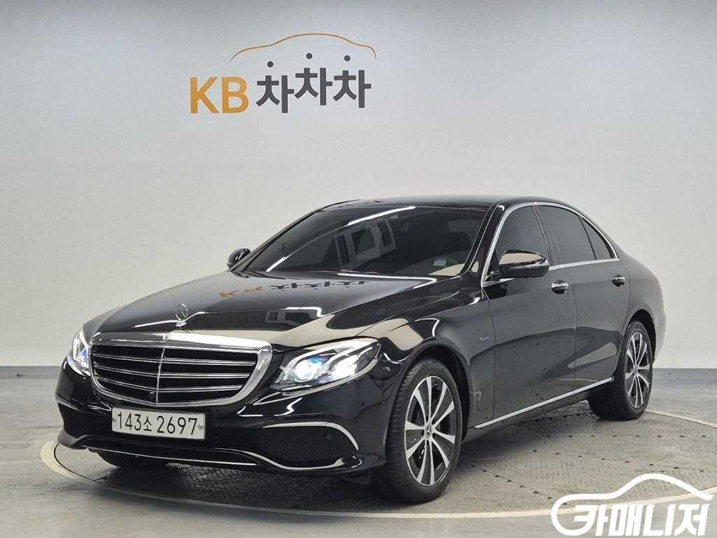 Mercedes-Benz E-Class E-Class W213 E300e Exclusive